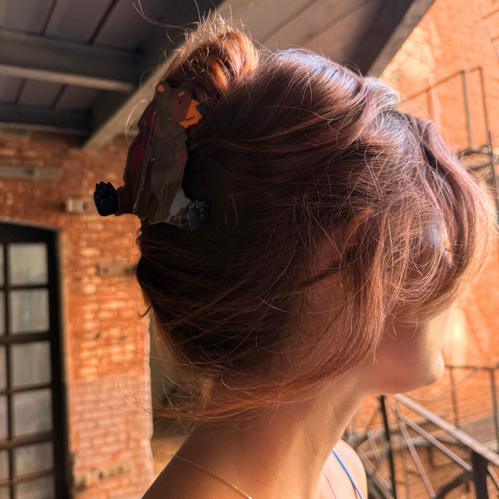 Brown Bear Hair Claw Clip – Nature-Inspired & Outdoorsy