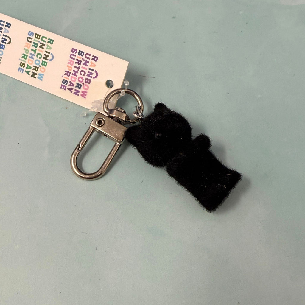 Mini Plush Cat Keychain with Heart Charm – Fuzzy Friends On-the-Go