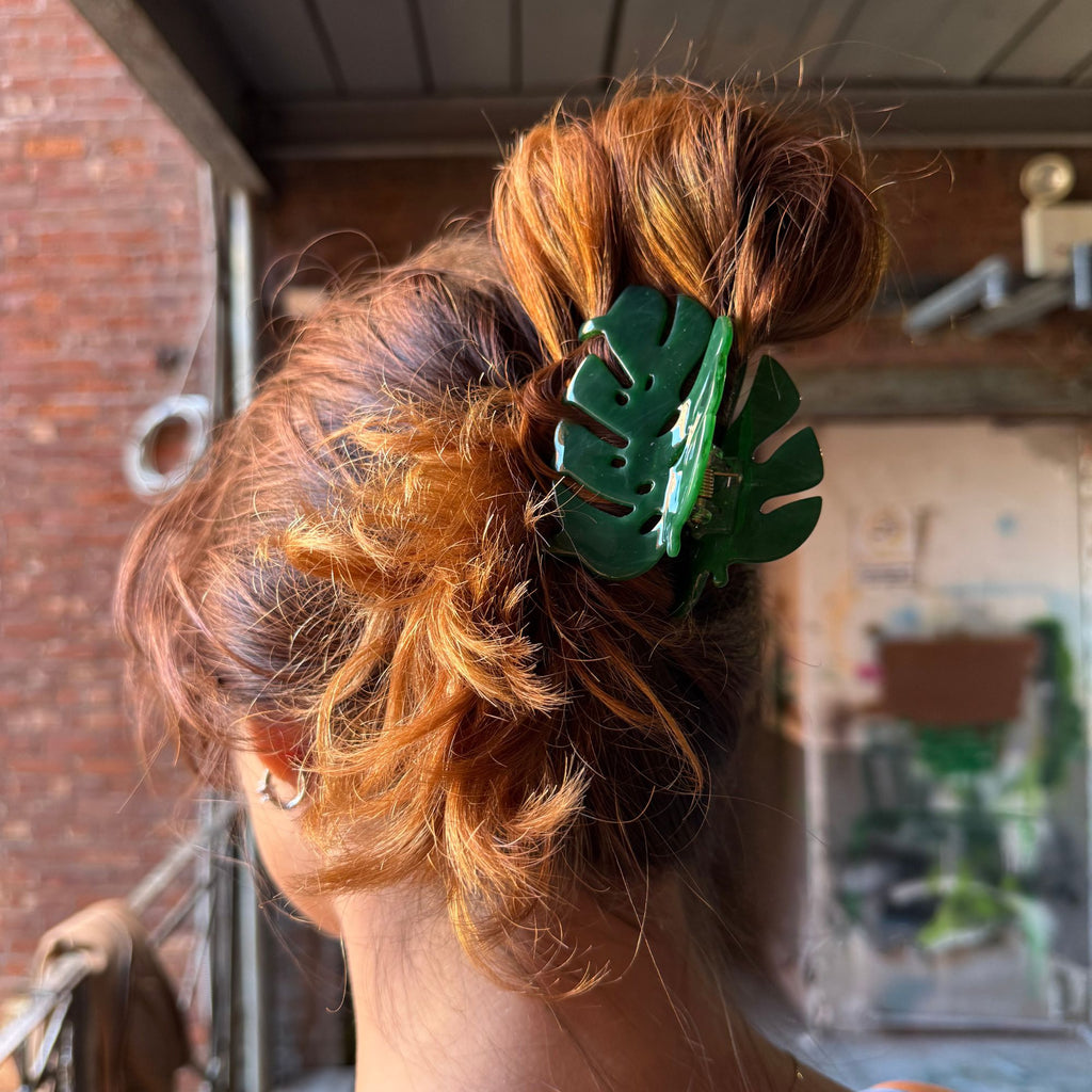 Monstera Hair Claw Clip – Tropical-Inspired Leaf