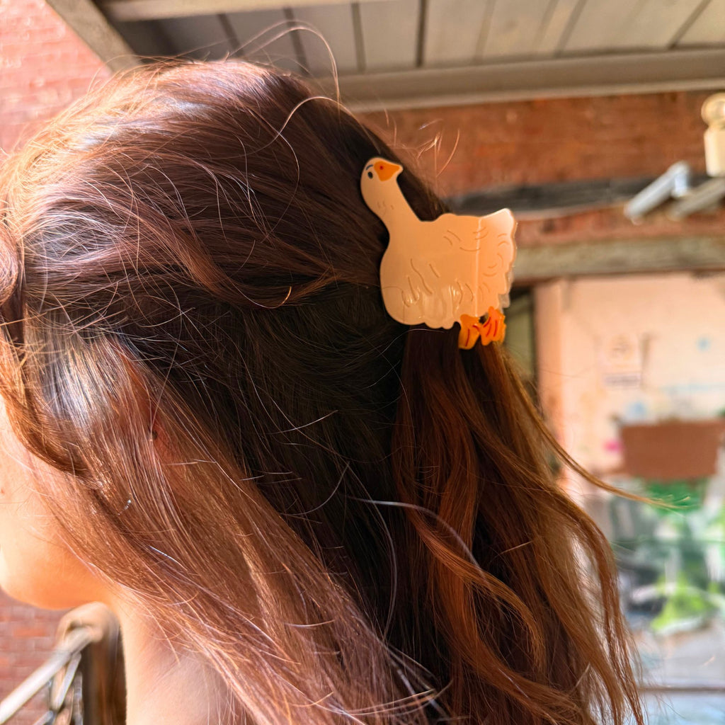Silly Goose Hair Claw Clip – Playful & Farmcore Fun
