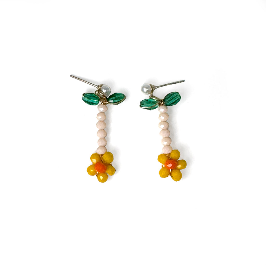 Poppy Beaded Flower 🌼 Earrings